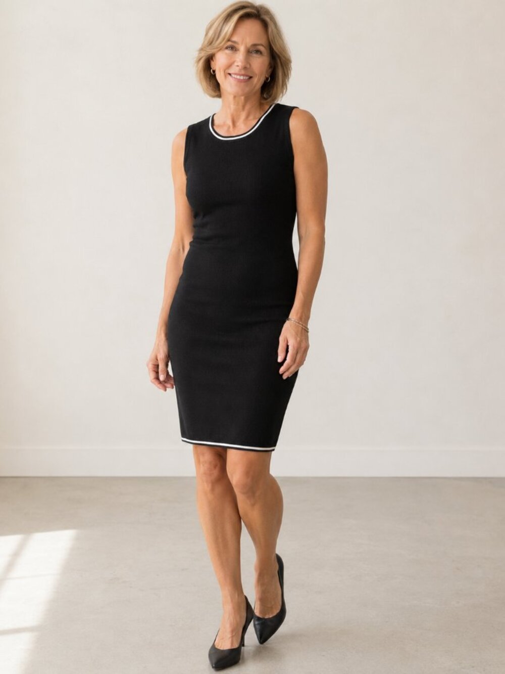 John + Jenn Black White Trim Sleeveless Sheath Midi Career Cocktail Dress Sz SP